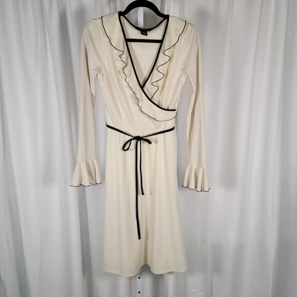 Express Faux Wrap Dress Ivory with Black trim Knee Length Long Sleeved Size 5/6 - Picture 1 of 8